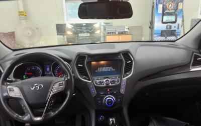 هيونداي سانتافي (Dm) ديزل R2.2 دفع رباعي بريميوم 2015 بريميوم