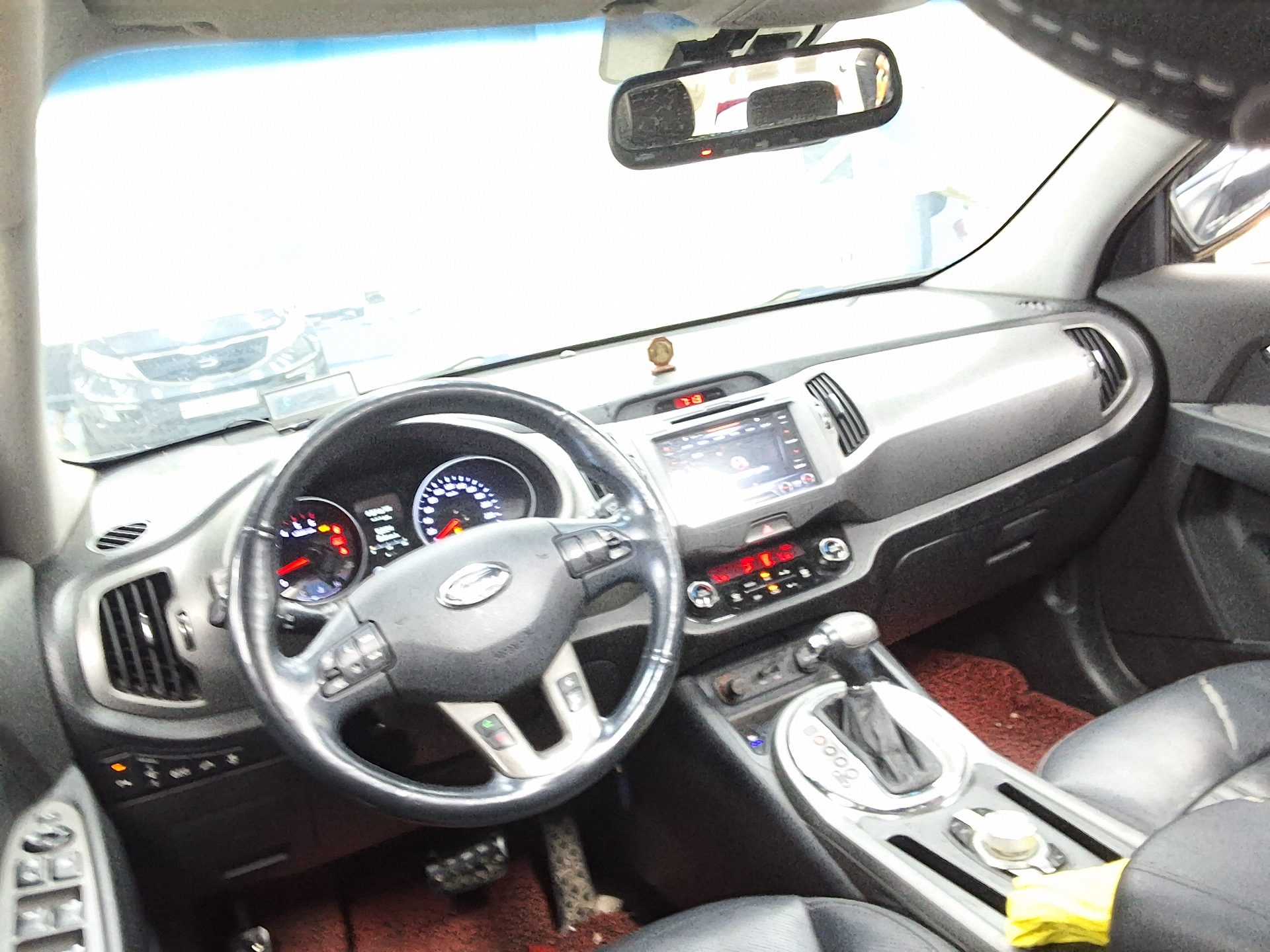 2014 - kia sportage