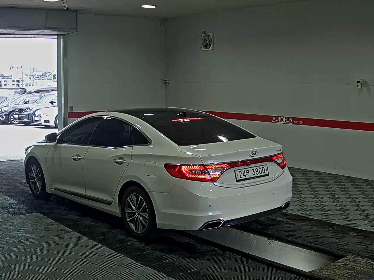 2015 - hyundai grandeur