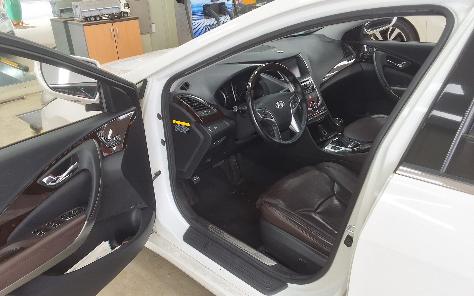 2015 - hyundai grandeur