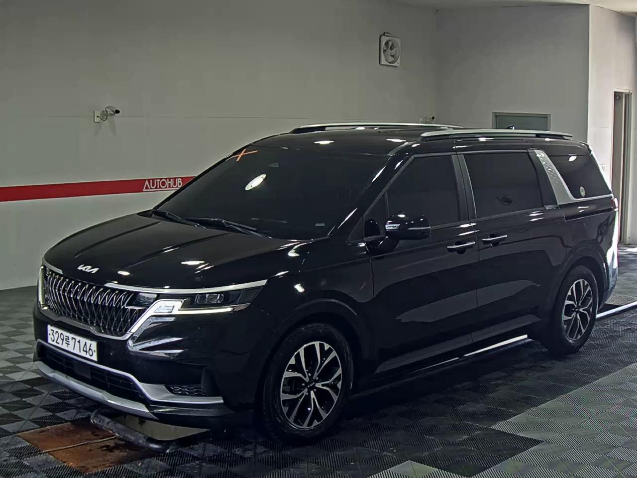 2023 - kia carnival