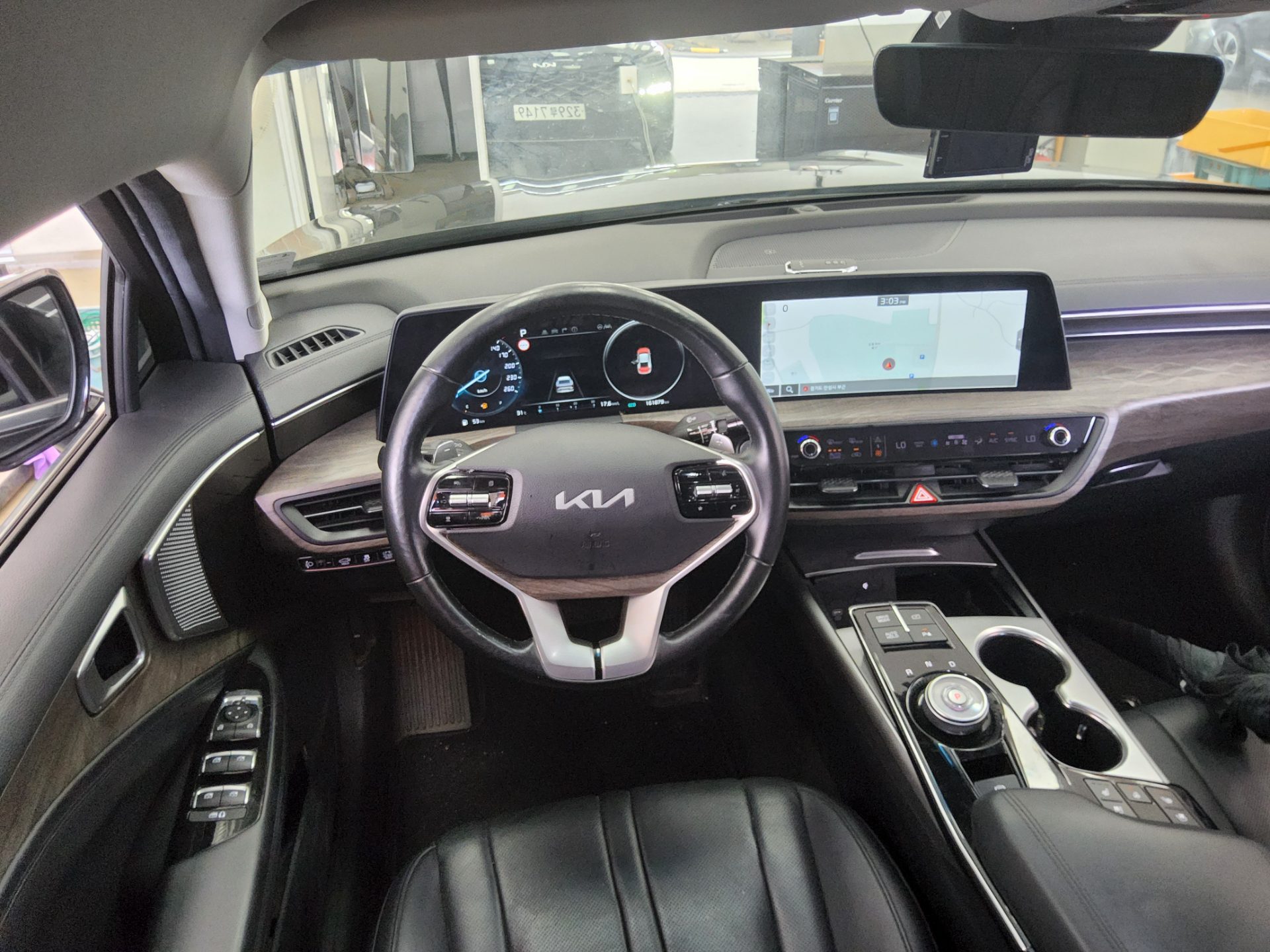 2023 - kia k8