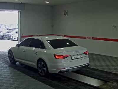 أودي A4 (5Th Gen) 40 Tfsi بريميوم 2019 40 بريميوم