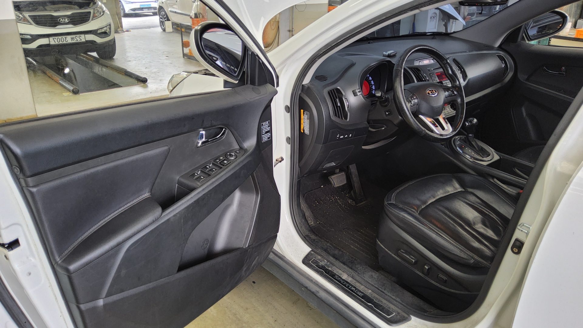 2012 - kia sportage