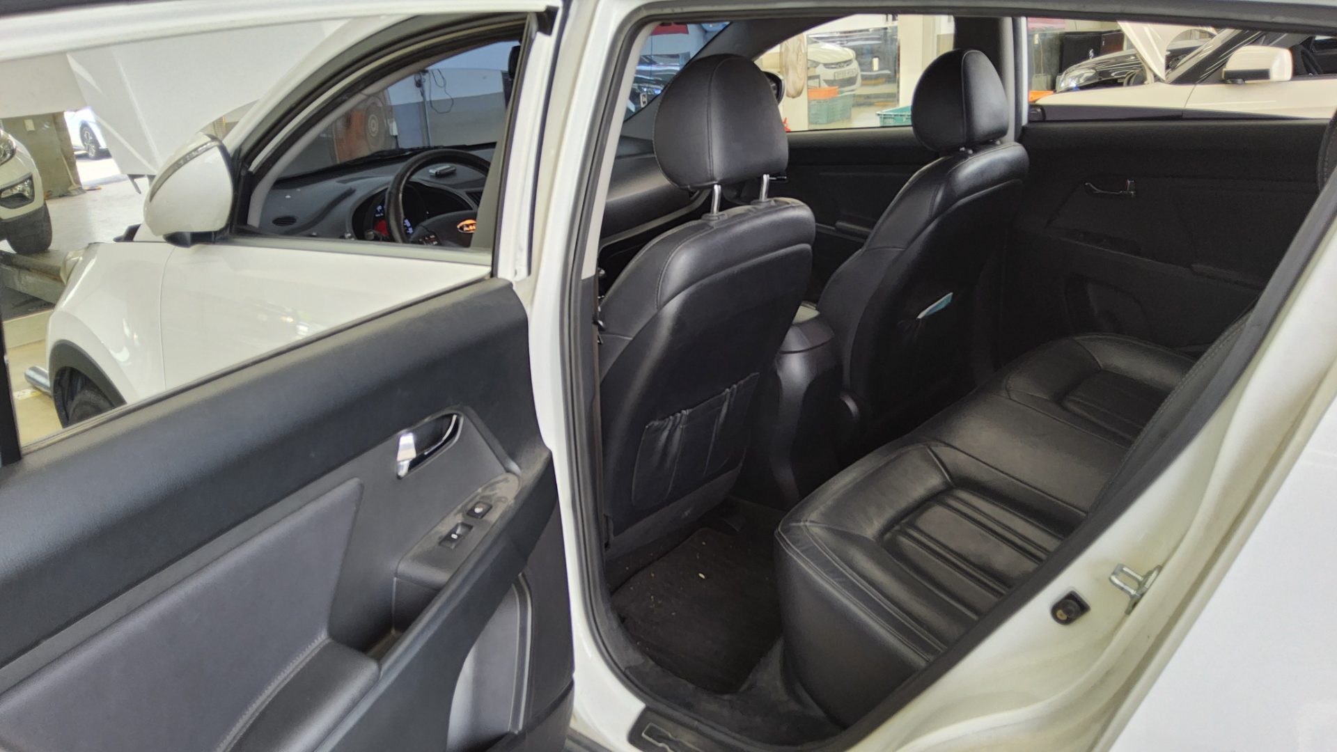 2012 - kia sportage
