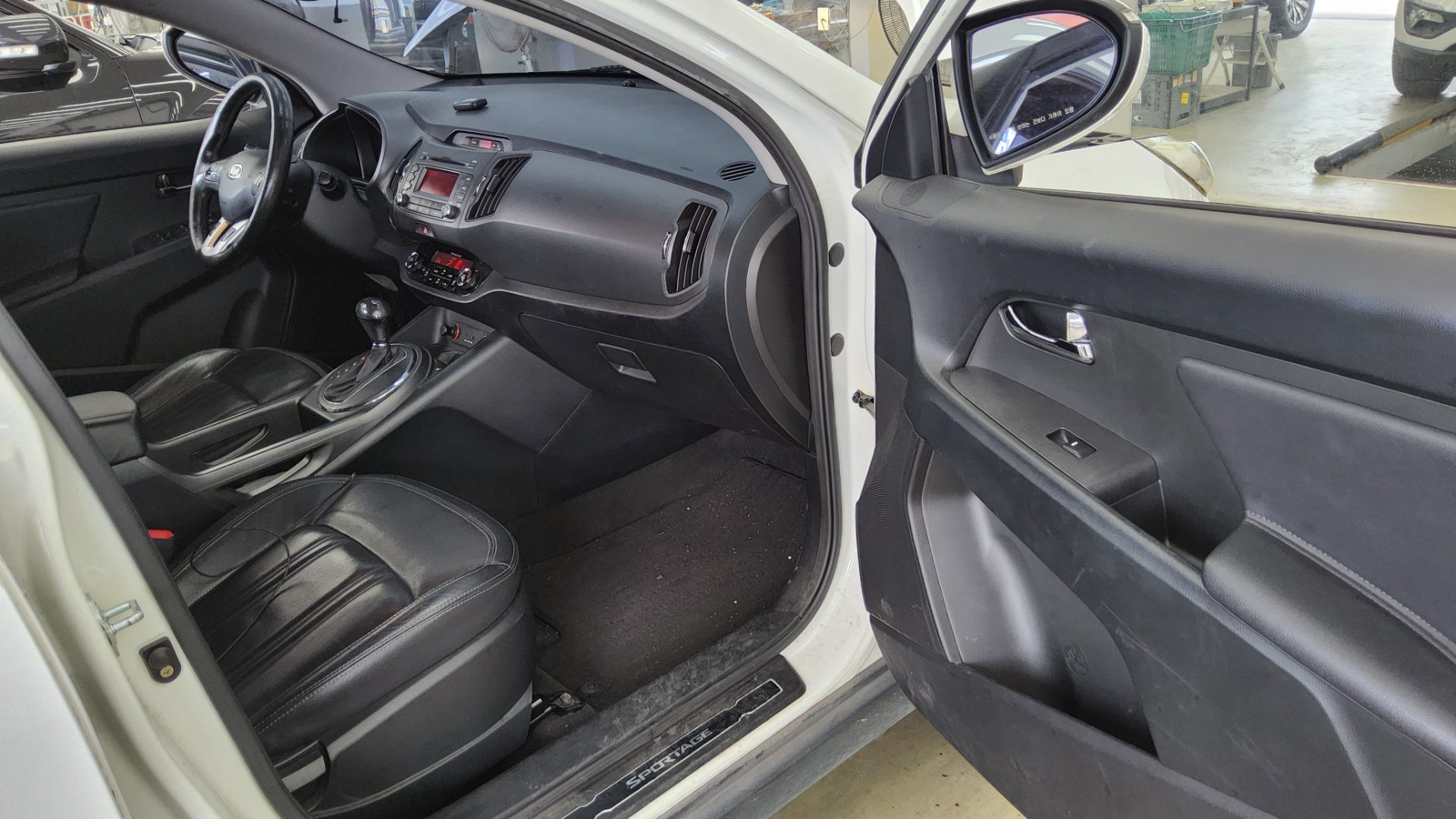 2012 - kia sportage