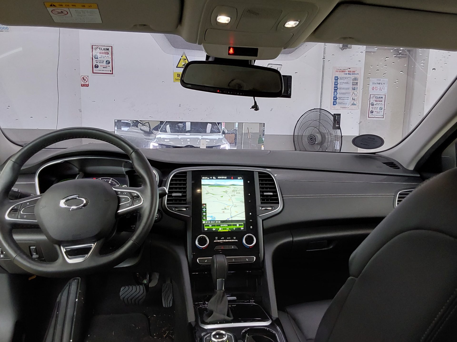 2016 - renault sm6