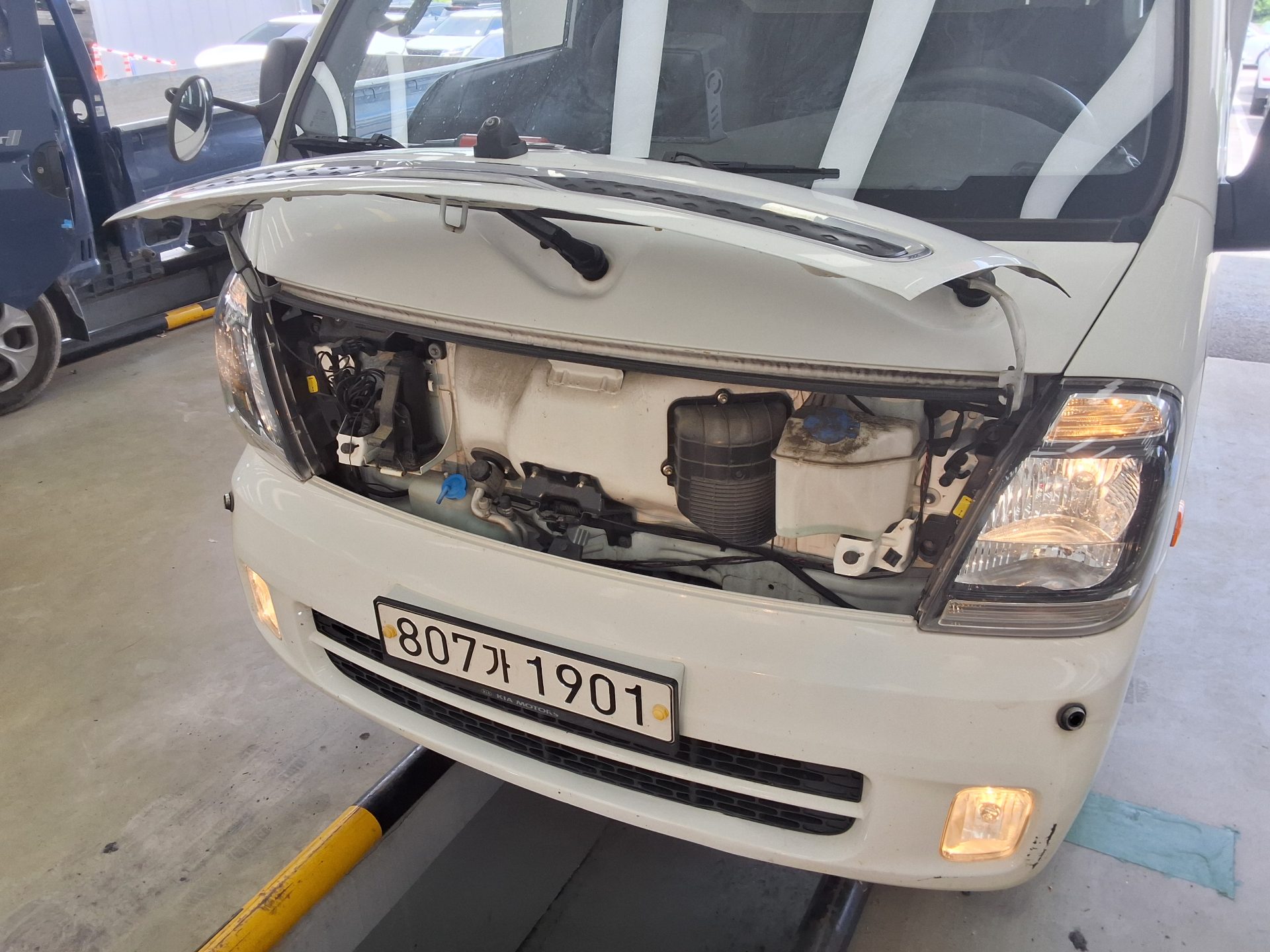 2020 - kia bongo