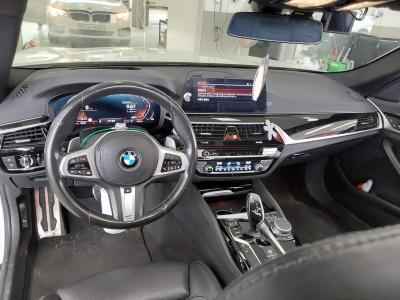 بي إم دبليو 5 Series (7Th Gen) 520D Xdrive M Sport Pack Plus 2020 SPORT PLUS