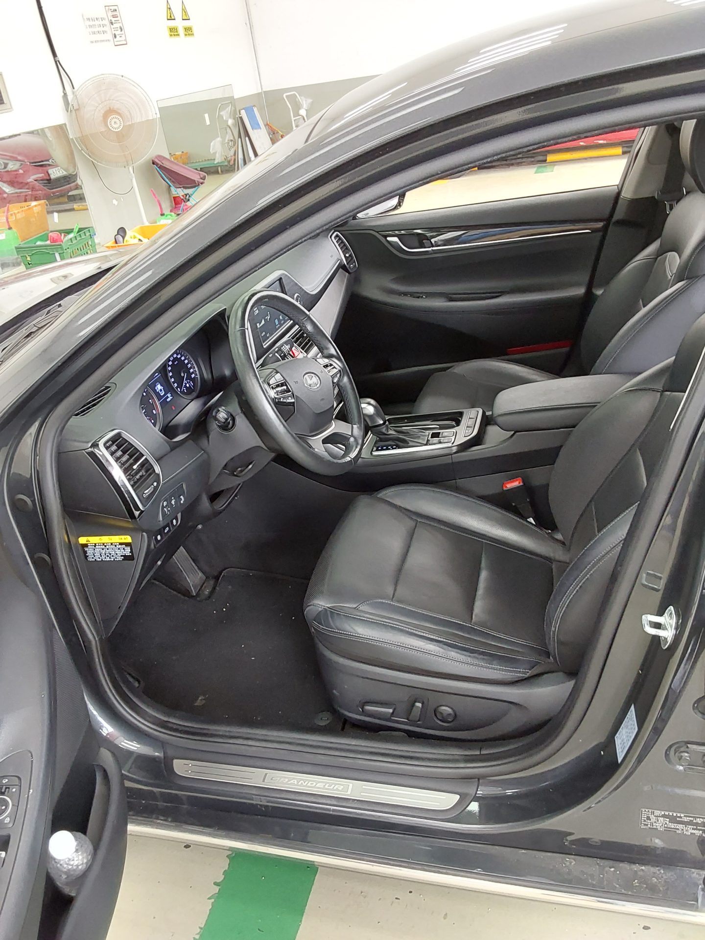 2018 - hyundai grandeur