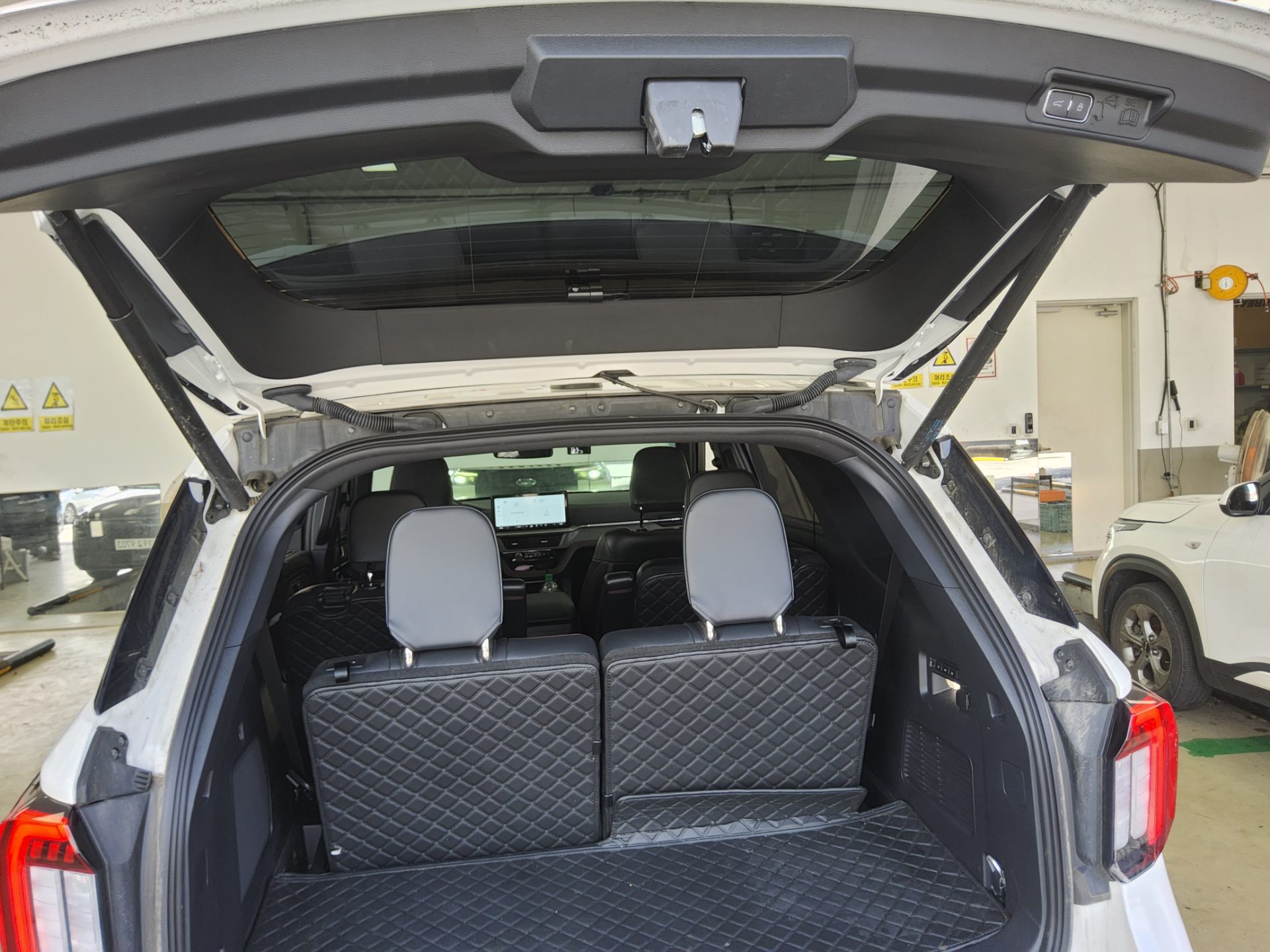Ford Explorer 2025 — صورة 8
