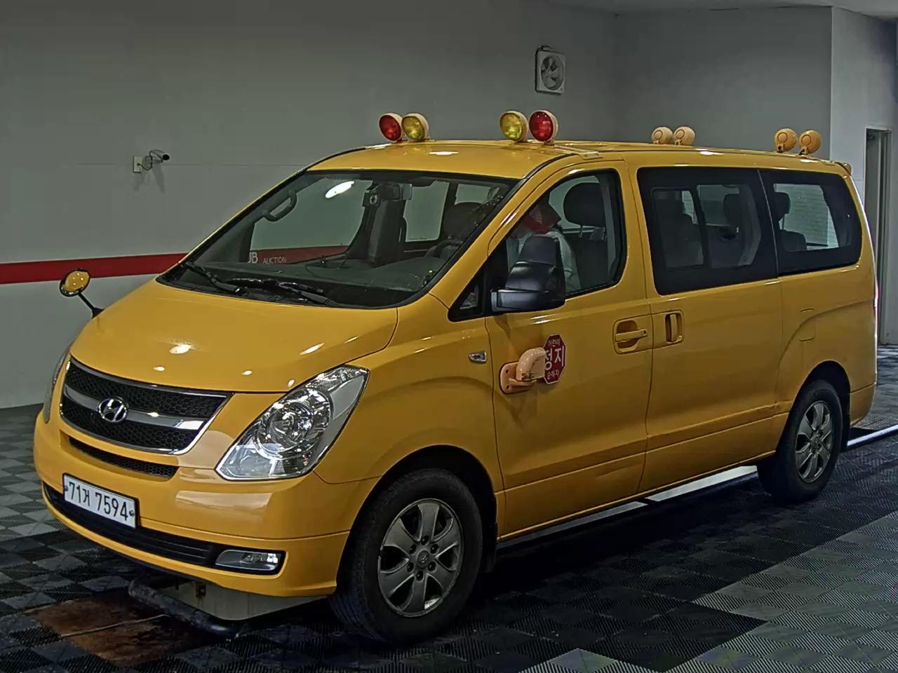 2015 - hyundai grand starex