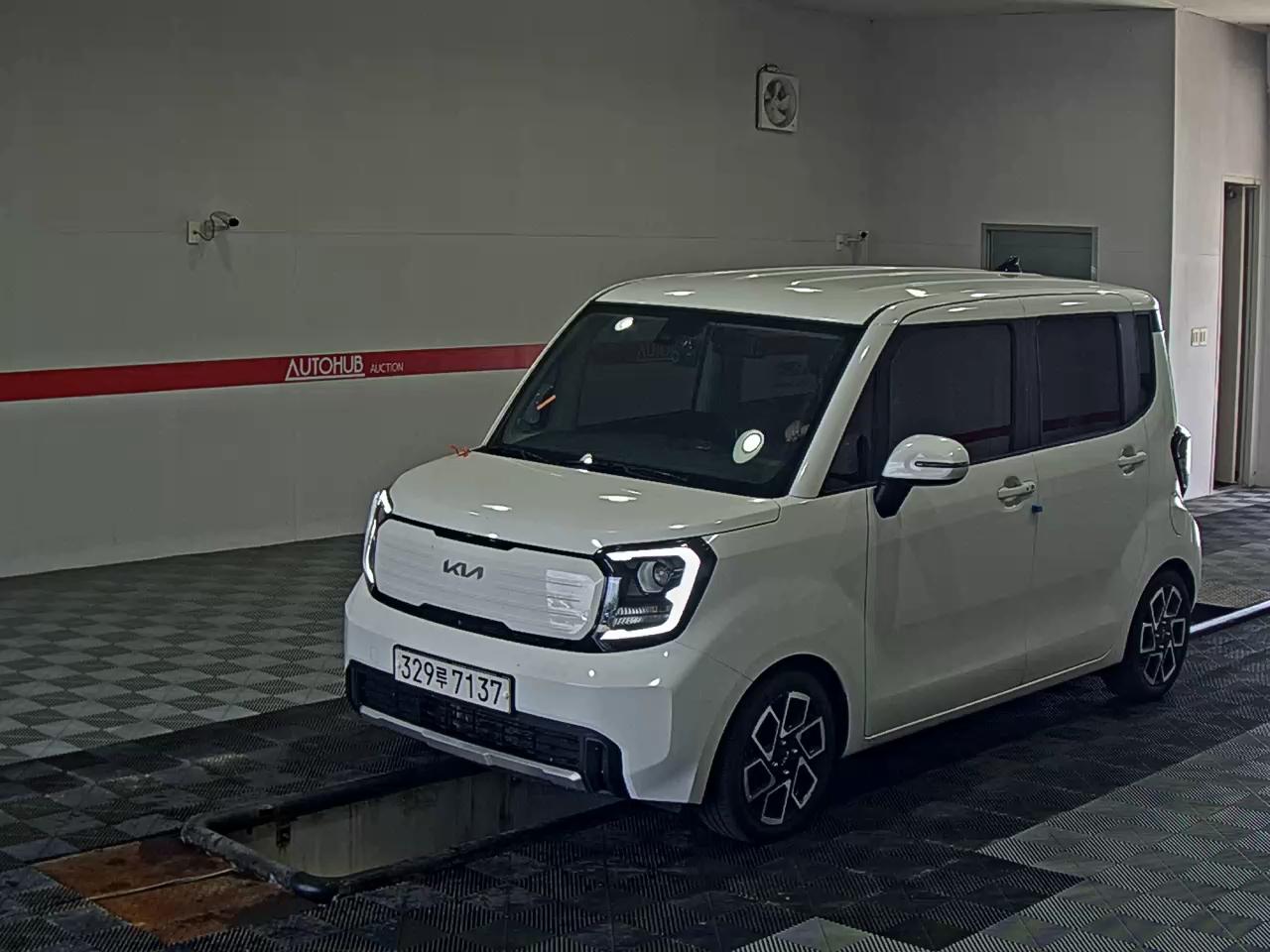 2023 - kia ray