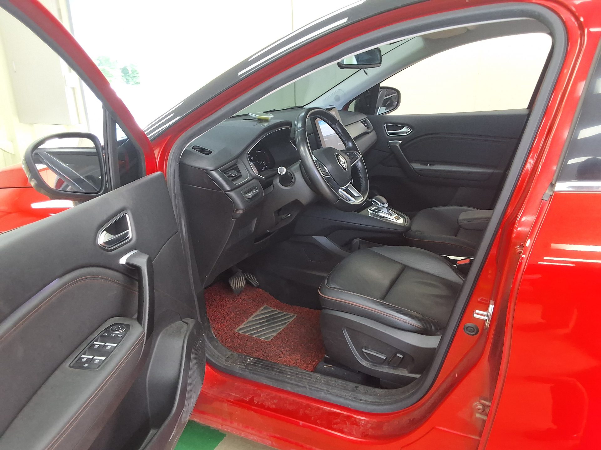 2021 - renault captur