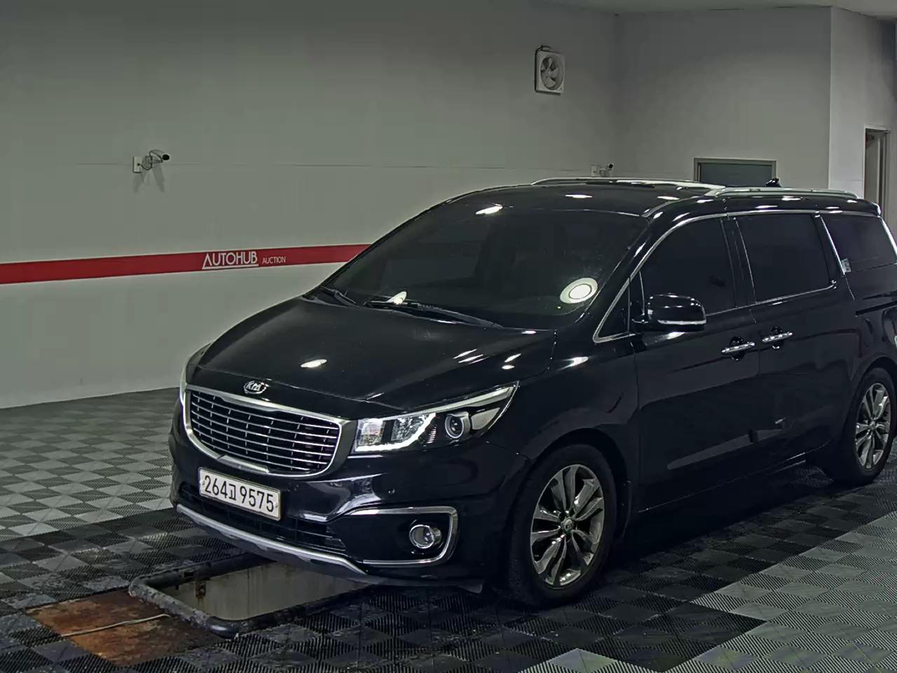 2017 - kia carnival