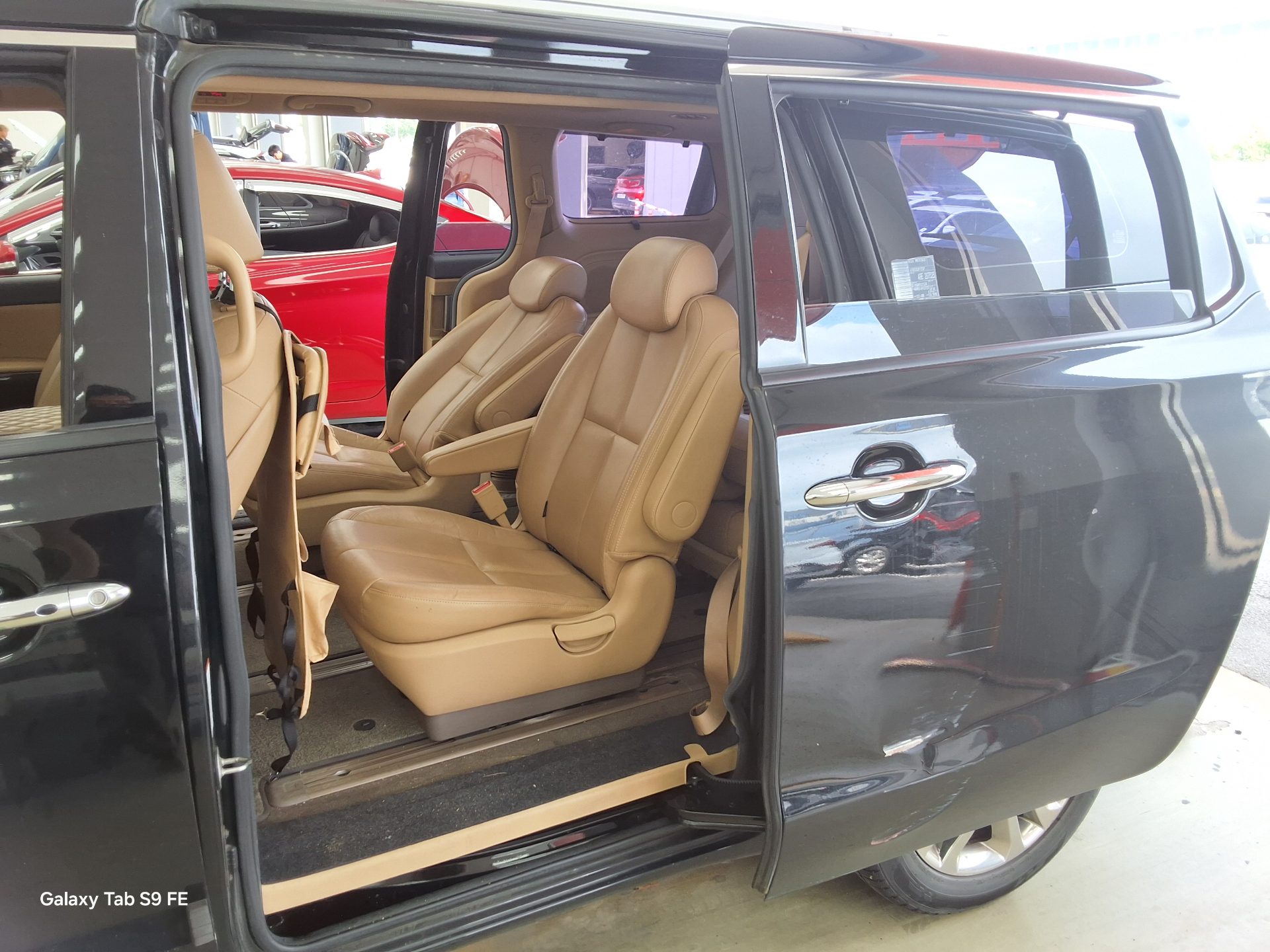 2017 - kia carnival