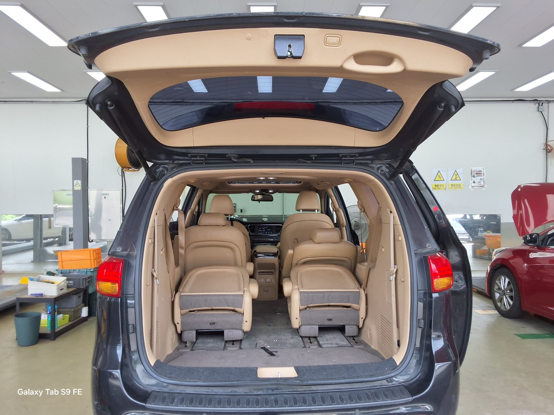 2017 - kia carnival