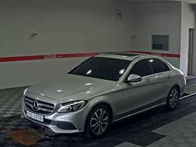 MERCEDES-BENZ C-CLASS (4TH GEN) C220 d AVANTGARDE