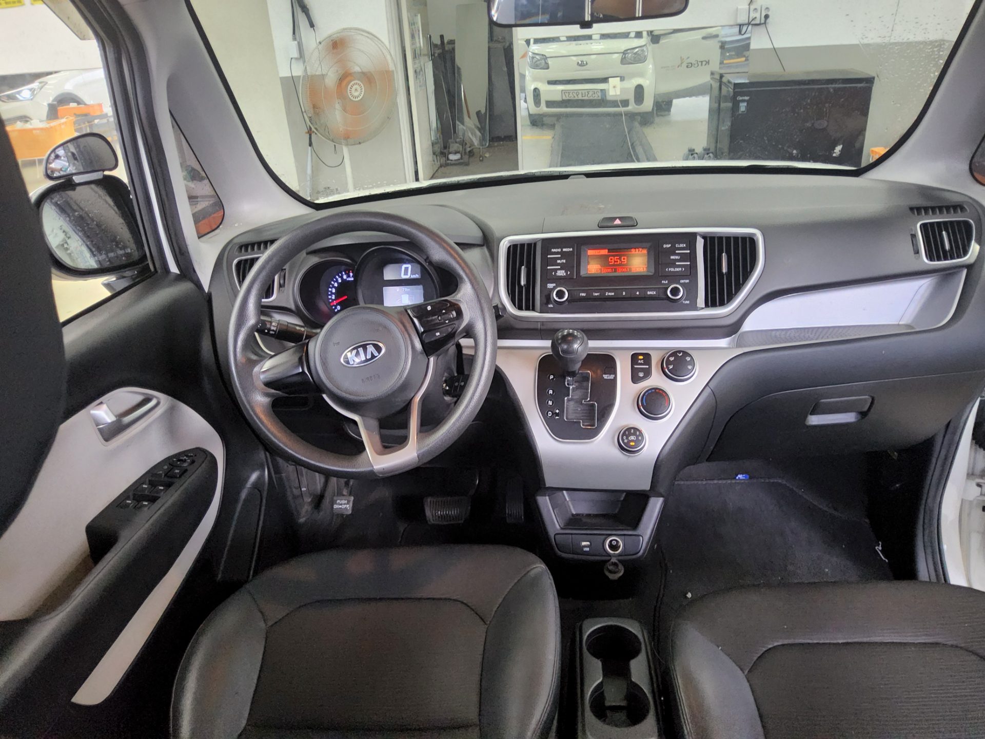 2021 - kia ray