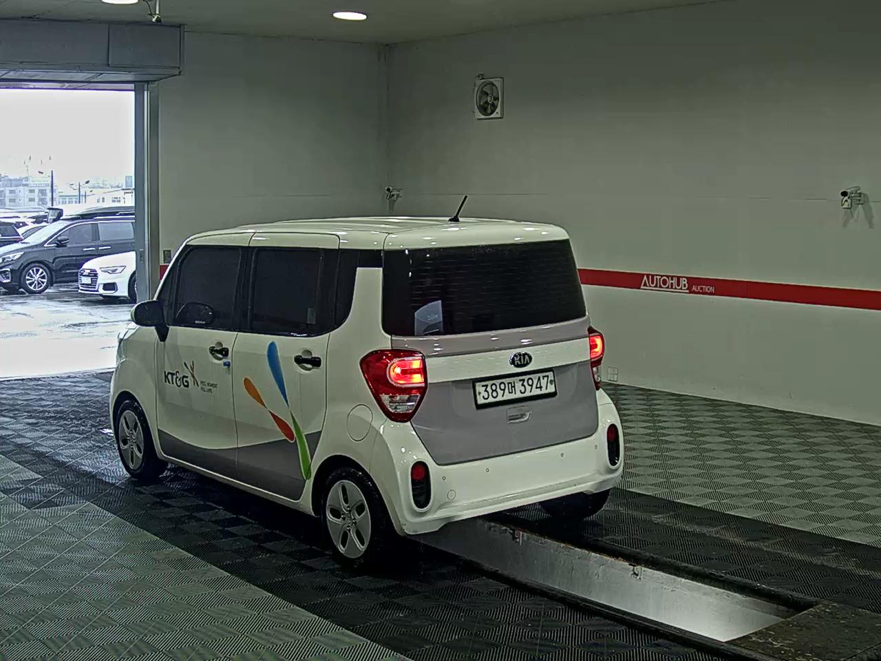 2020 - kia ray