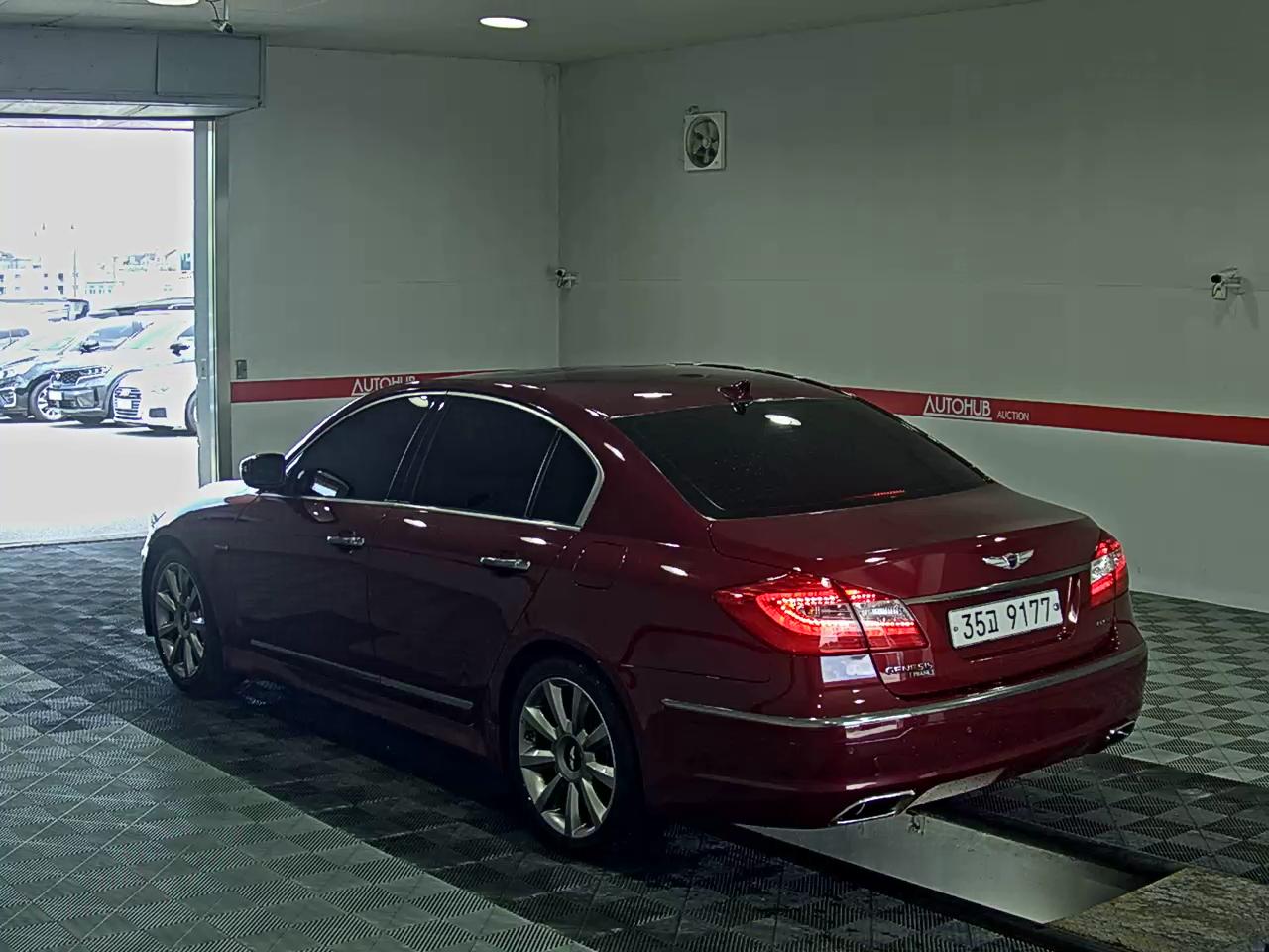 2013 - hyundai bh