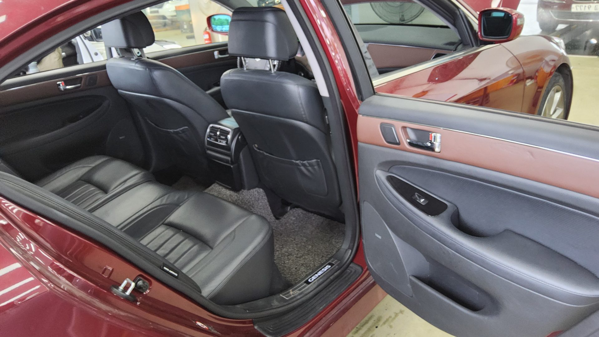 2013 - hyundai bh