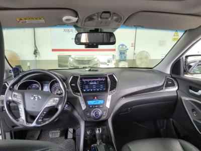 هيونداي سانتافي (Dm) ديزل R2.0 دفع ثنائي بريميوم 2013 بريميوم