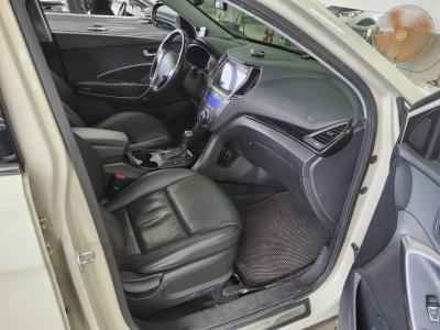 هيونداي سانتافي (Dm) ديزل R2.0 دفع ثنائي بريميوم 2013 بريميوم