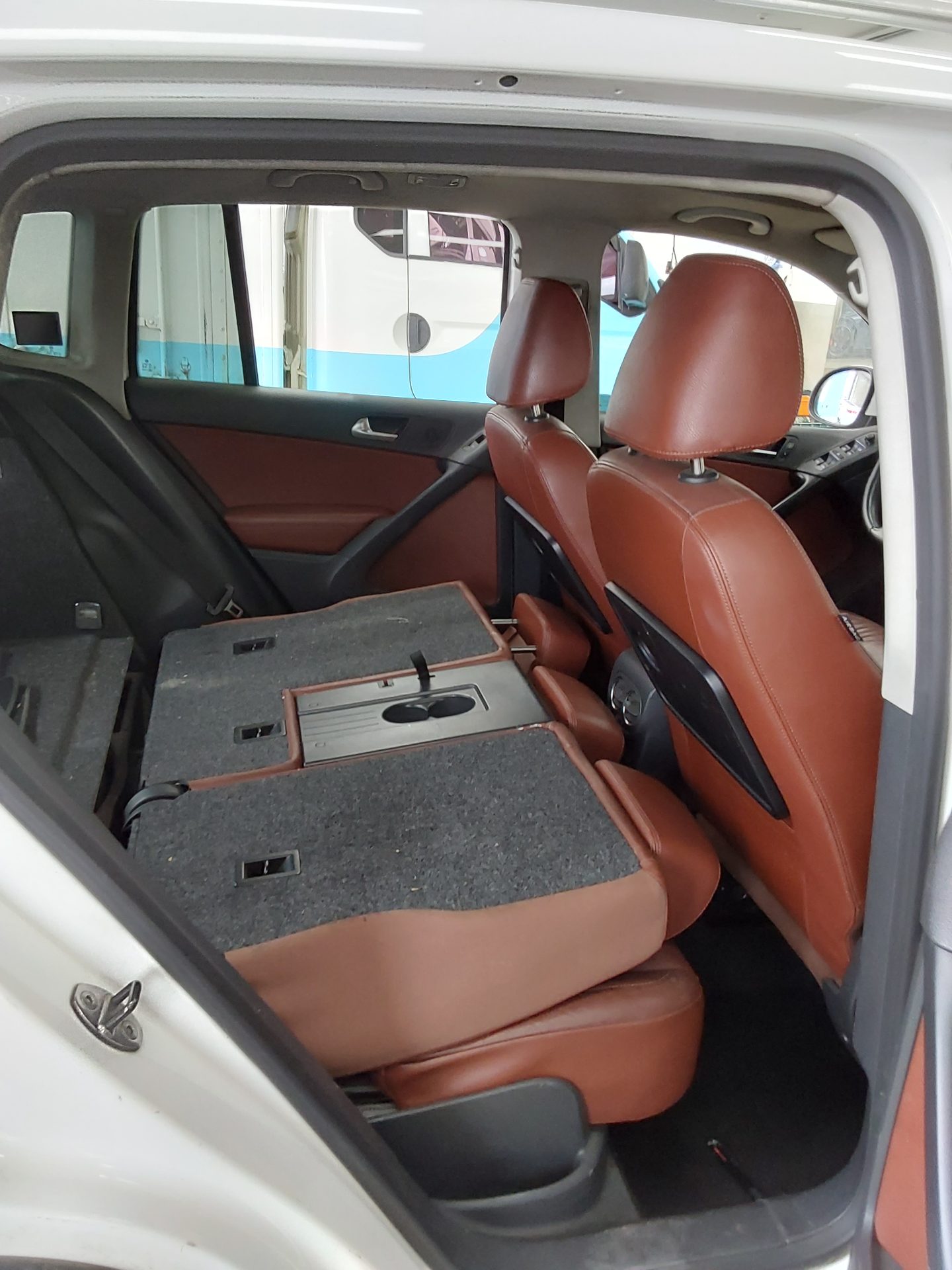 2010 - volkswagen tiguan