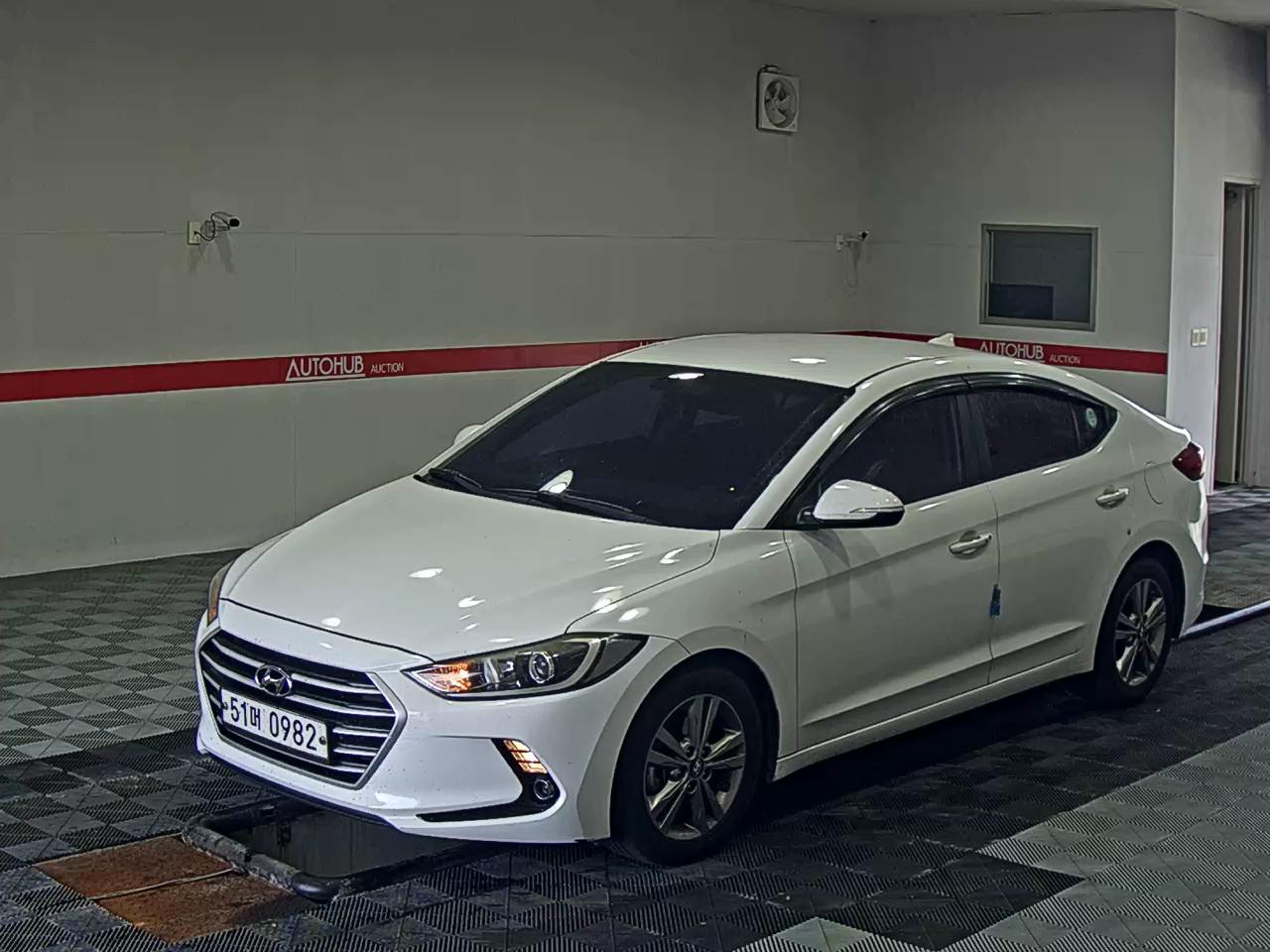 2016 - hyundai avante