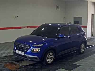 HYUNDAI VENUE