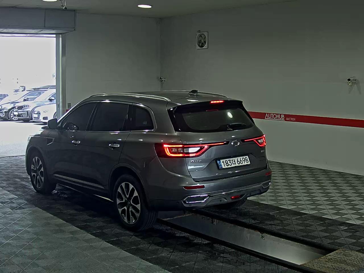 2017 - renault qm6