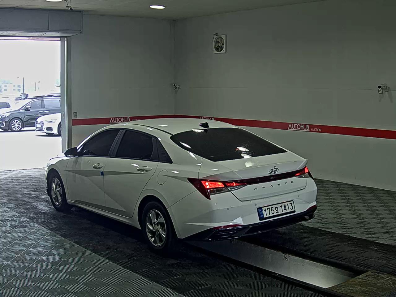 2023 - hyundai avante