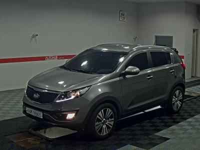KIA SPORTAGE R