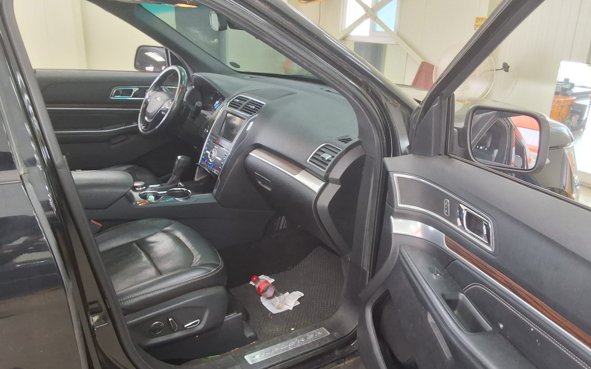 2017 - ford explorer