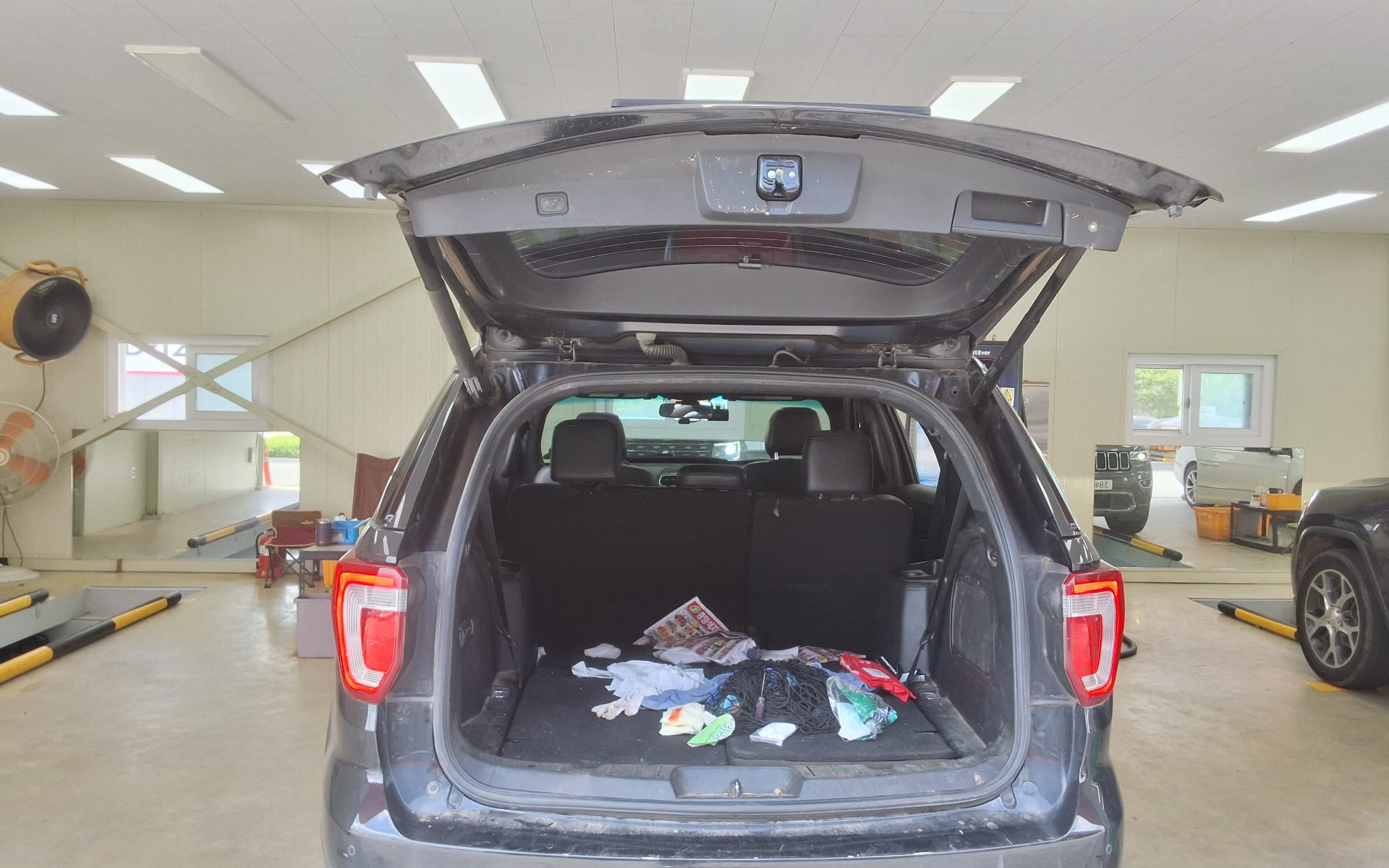 2017 - ford explorer