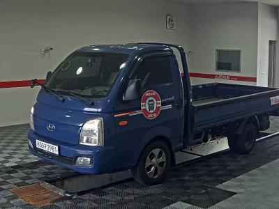 HYUNDAI PORTER II STANDARD CAB EXTRA WHEELBASE