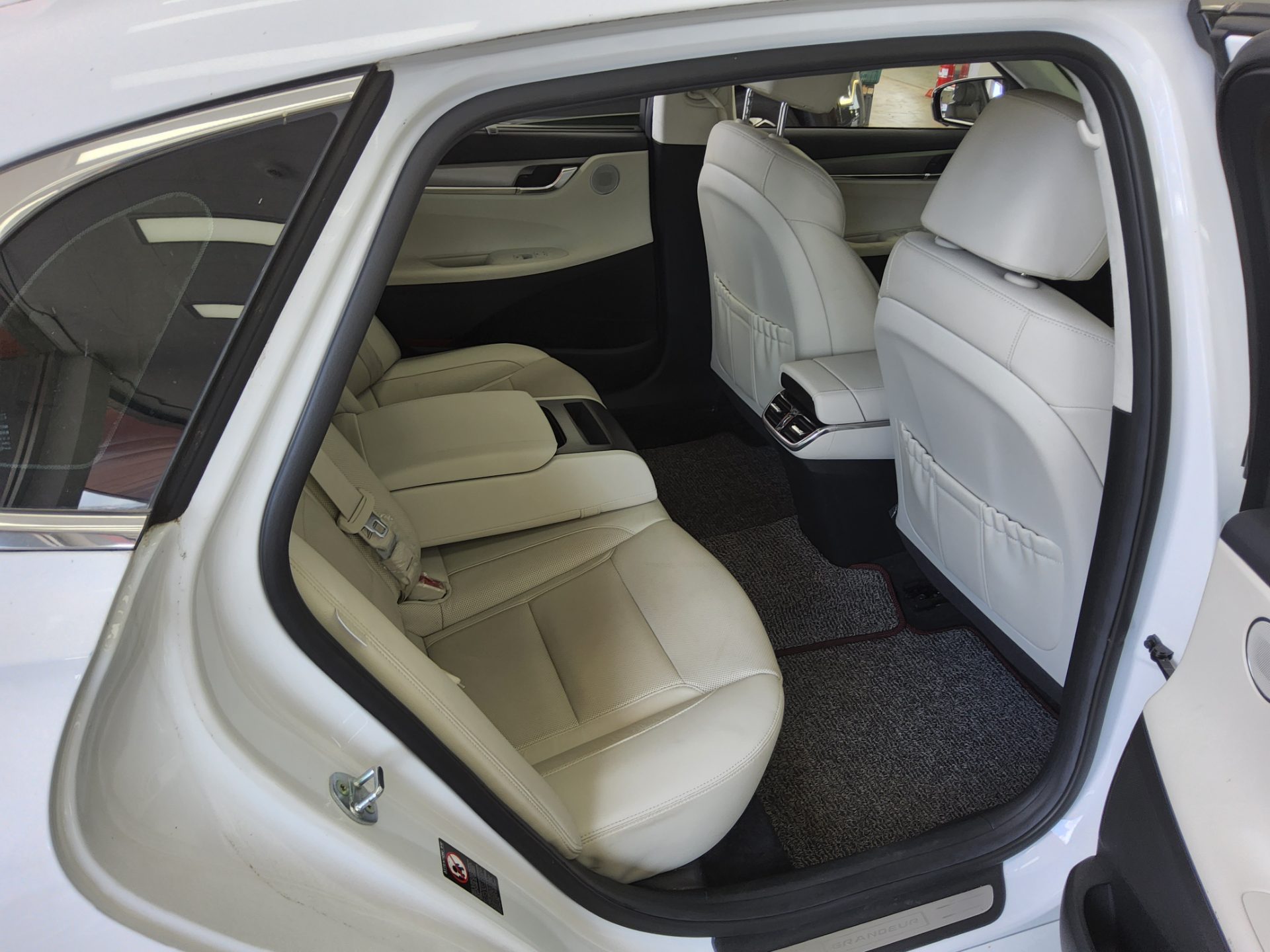 2023 - hyundai grandeur