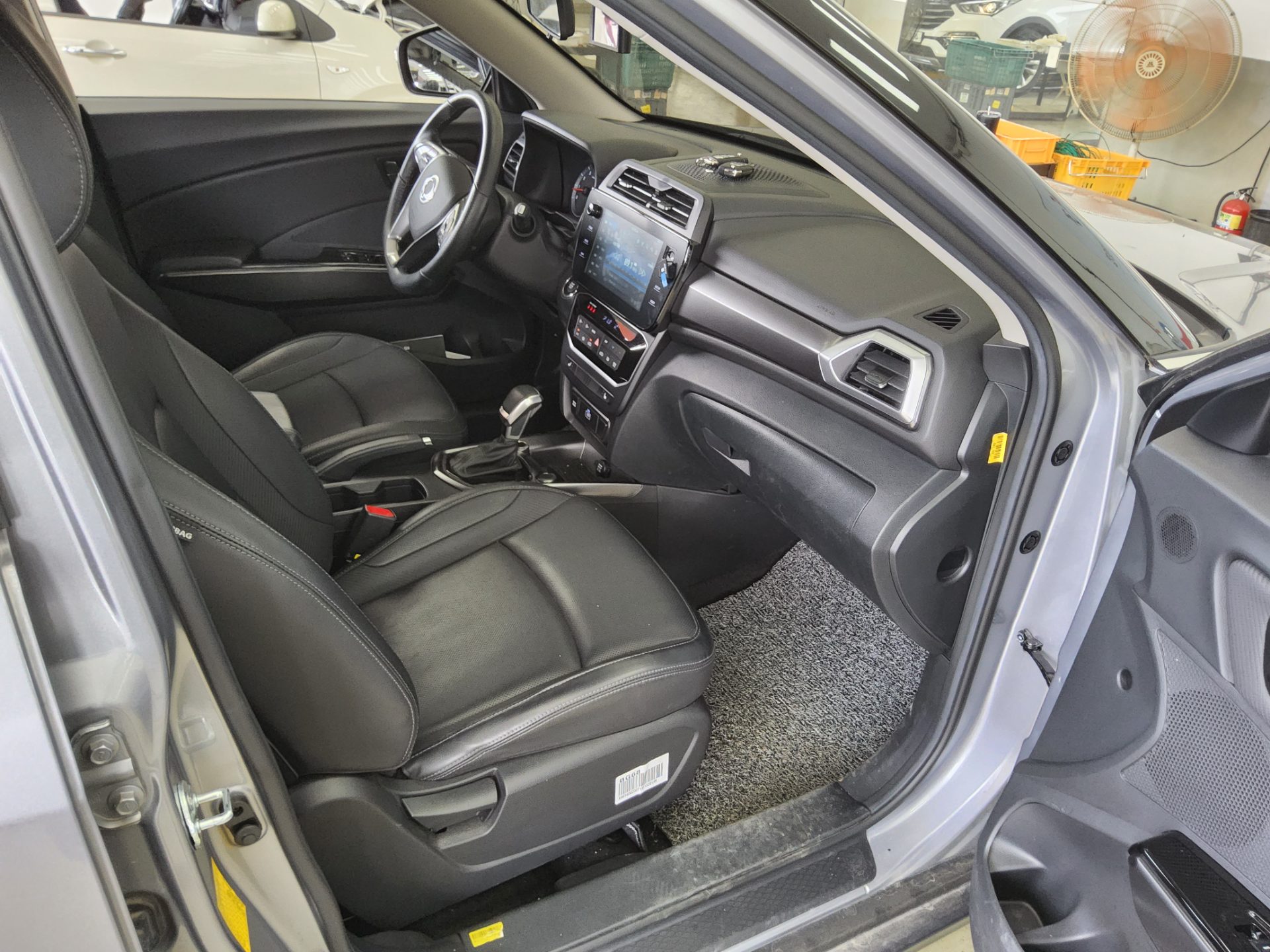 2024 - ssangyong tivoli