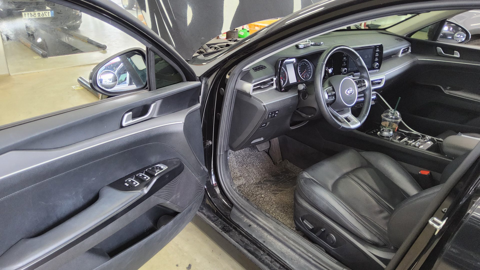 2021 - kia k5
