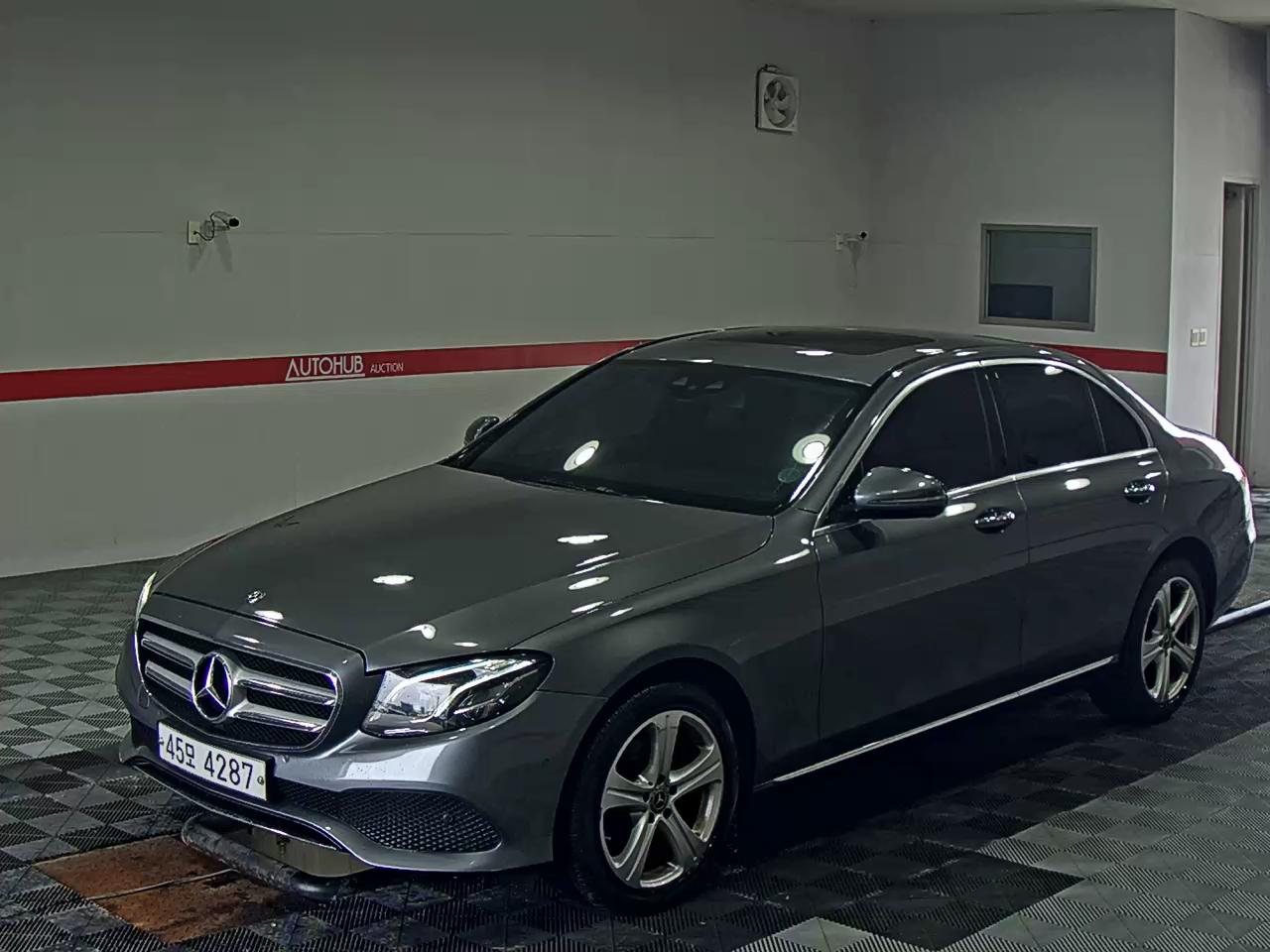 2017 - mercedes-benz e220d