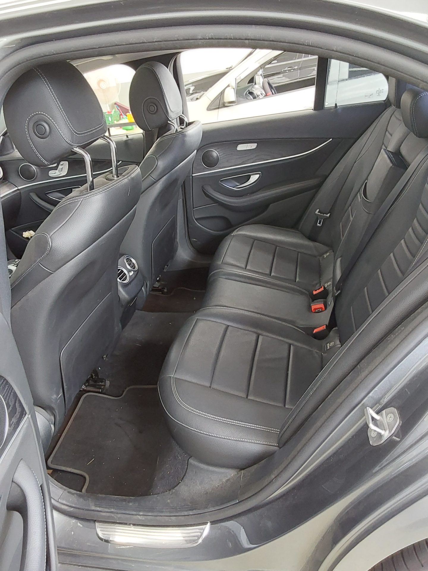 2017 - mercedes-benz e220d