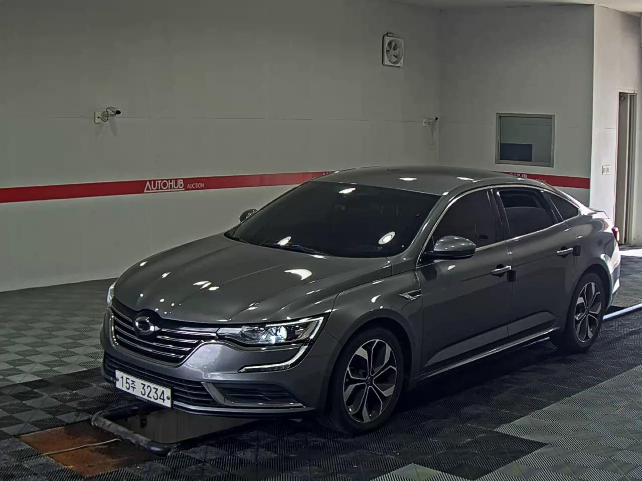2019 - renault sm6