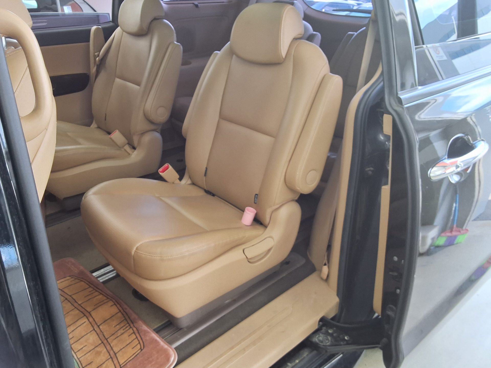 2019 - kia carnival