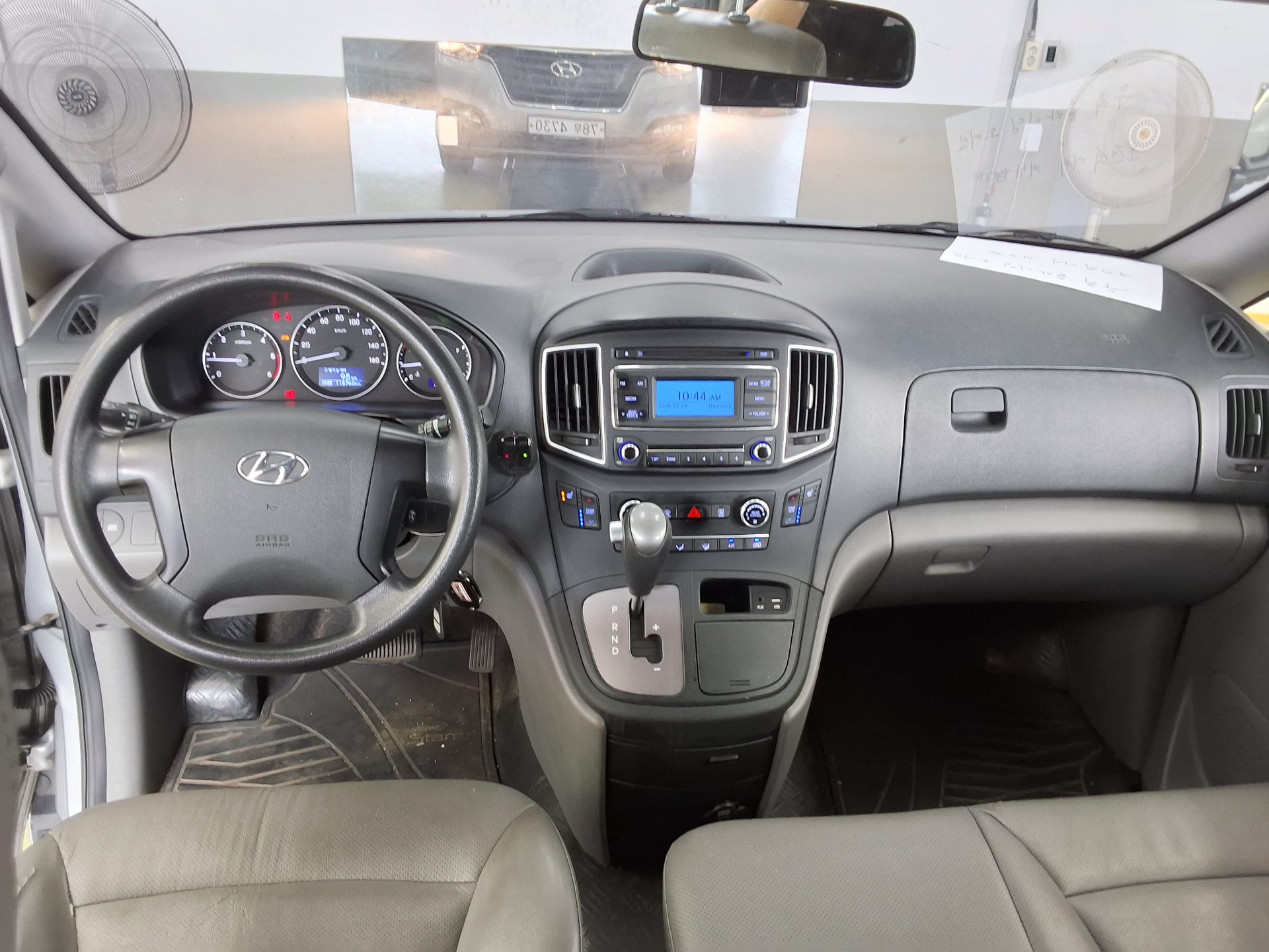 2019 - hyundai grand starex