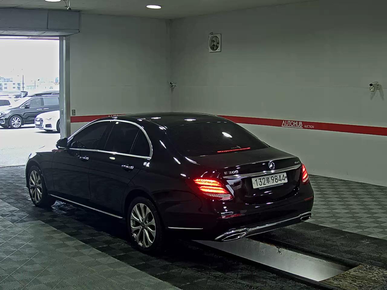 2018 - mercedes-benz e300