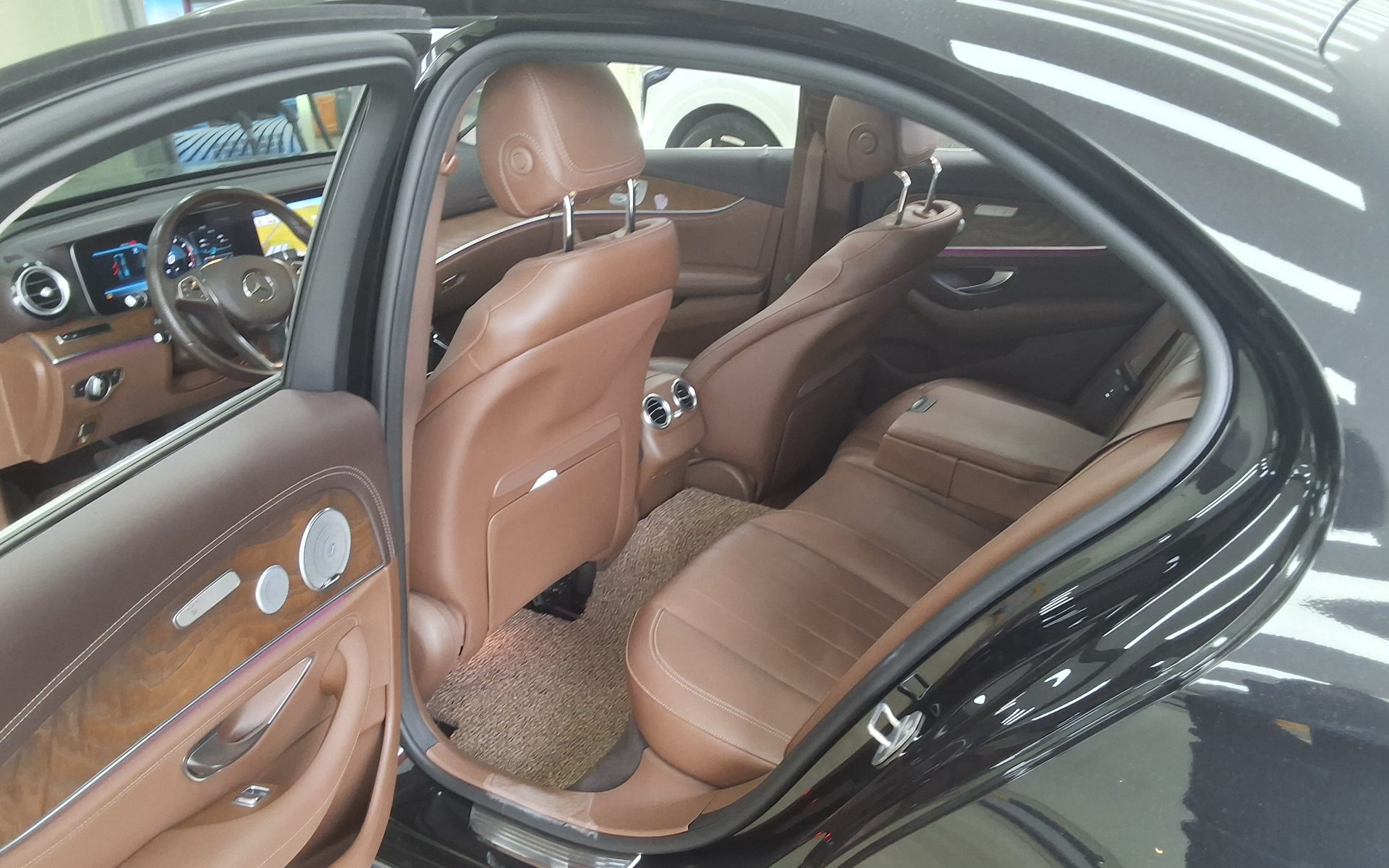 2018 - mercedes-benz e300