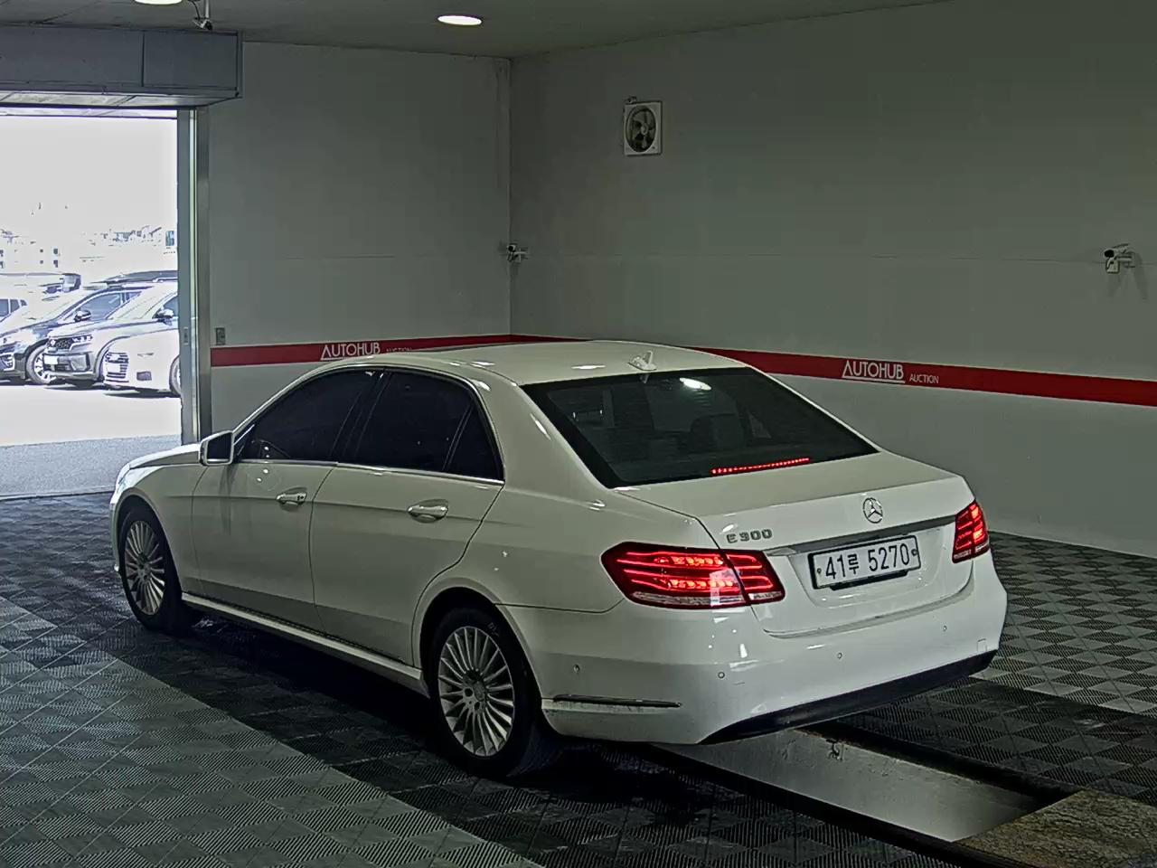 2014 - mercedes-benz e200