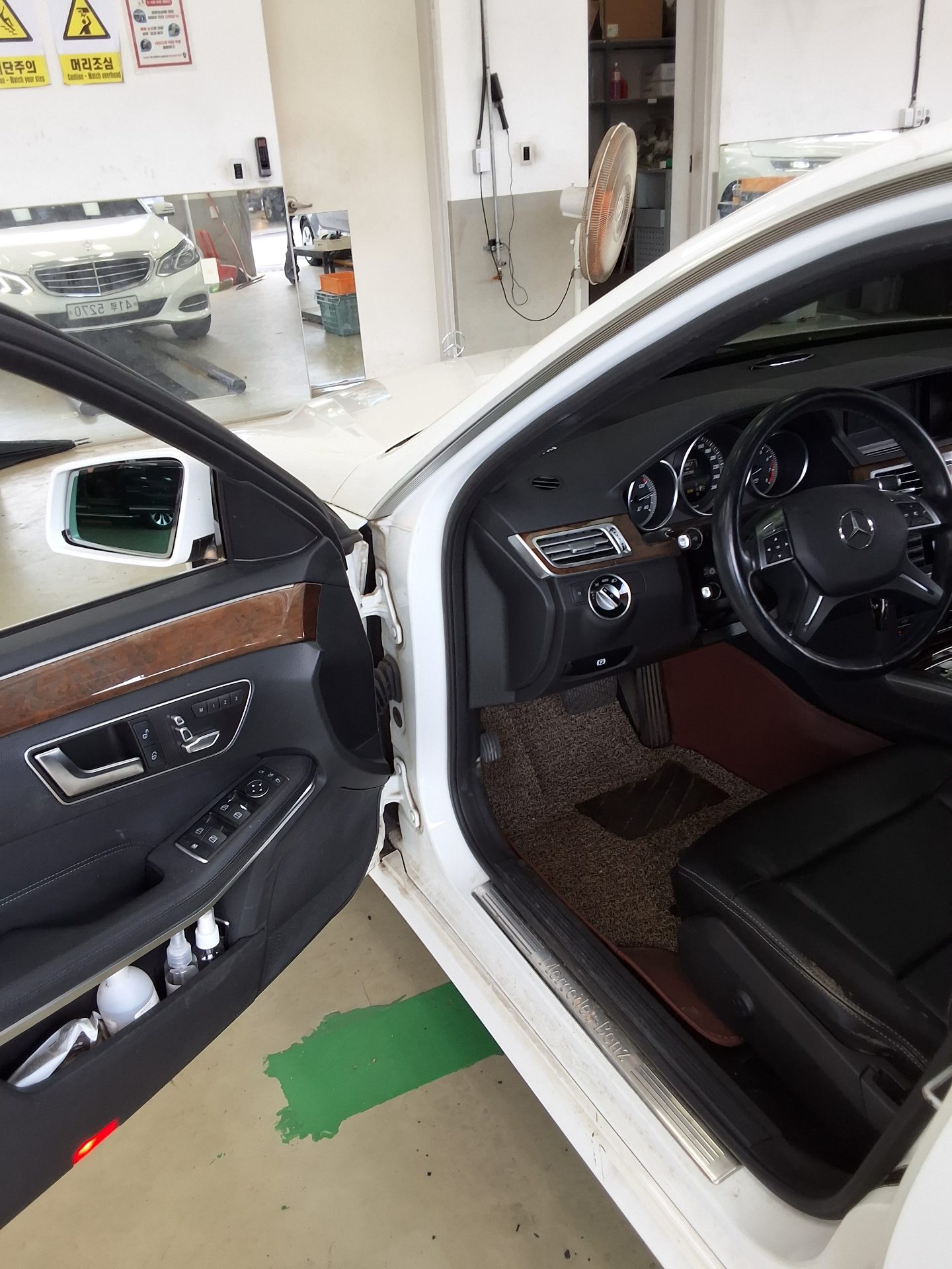 2014 - mercedes-benz e200