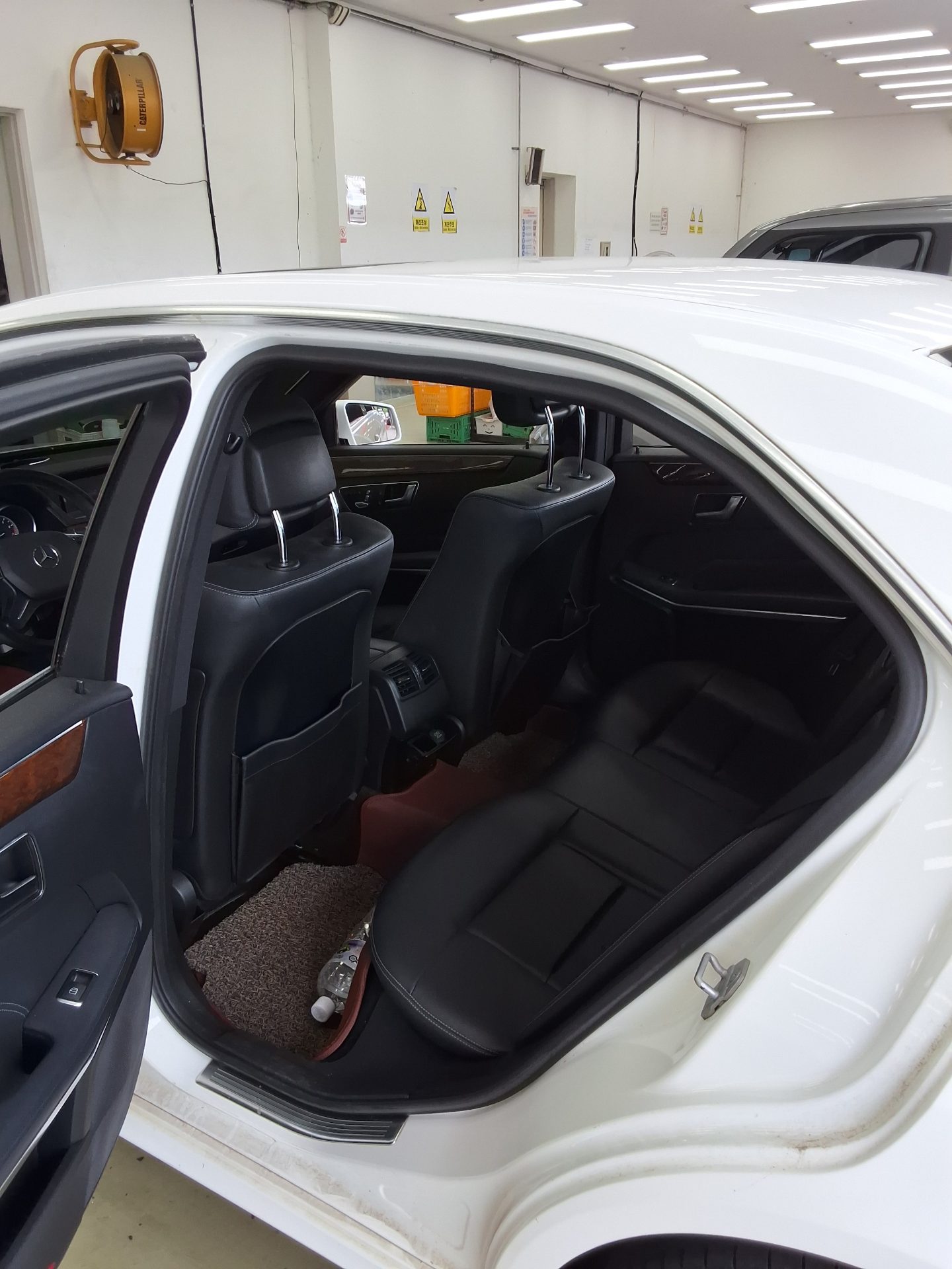 2014 - mercedes-benz e200